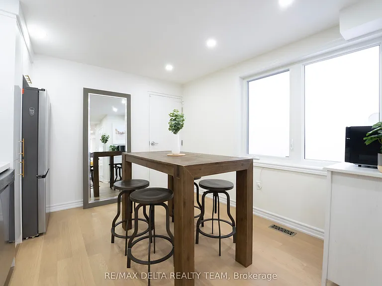 7 Craven Rd — Photo 10
