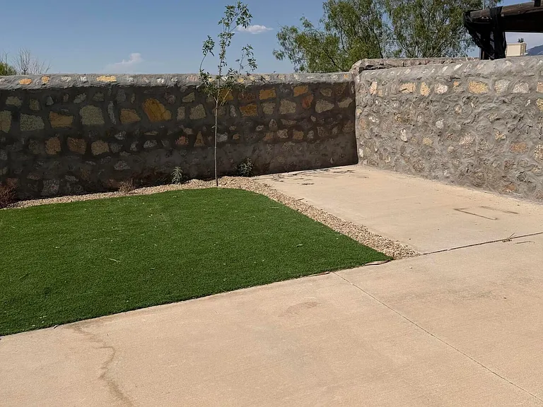 7453 Plaza Taurina Dr — Photo 14