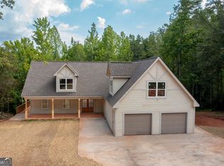 3916 Green Dr, Gainesville, GA 30506