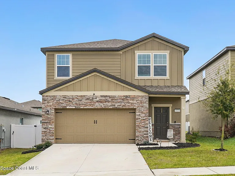2024 Hemingway Cir — Photo 1