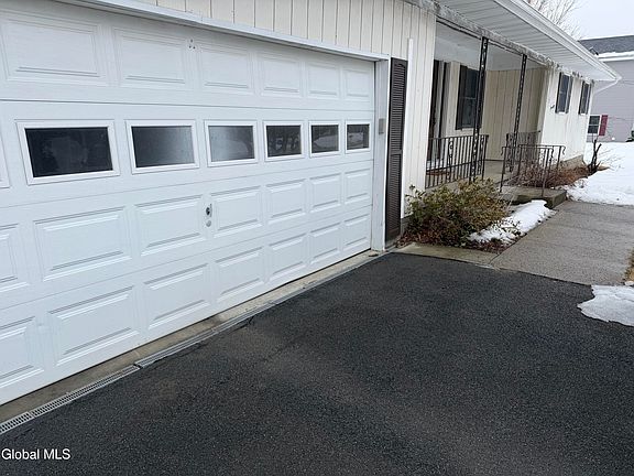 3rd image of 115 Hollywood Road