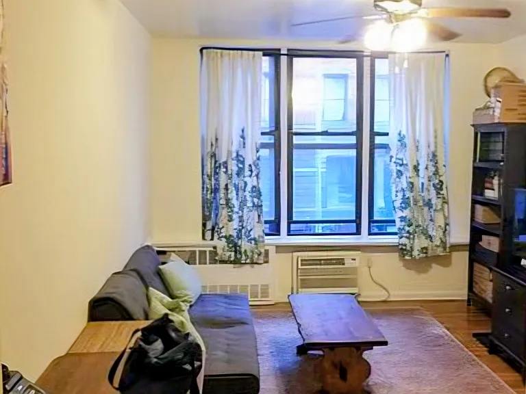 515 E 83rd St #3A — Photo 1