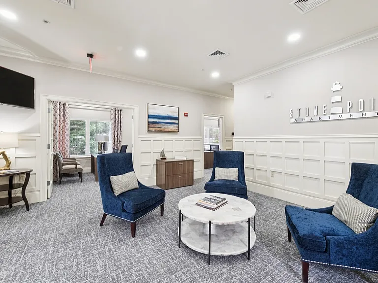 Stone Point Apartments — Photo 42