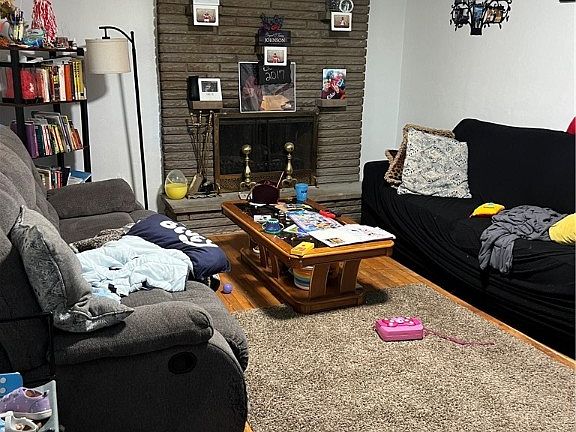 2nd image of 517 Foltz Dr