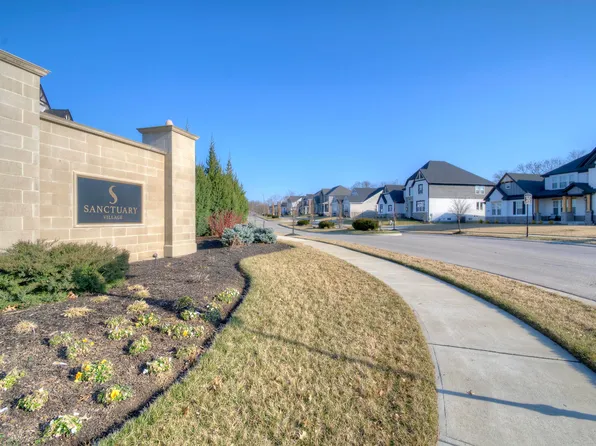 2644 White Pine Dr, Villa Hills, KY 41017