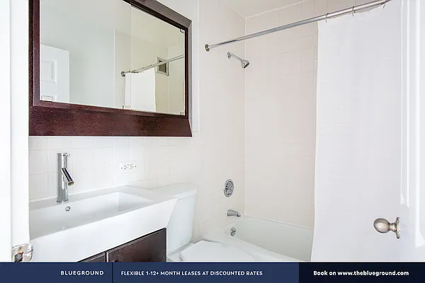 Rented by The Blueground | media 12