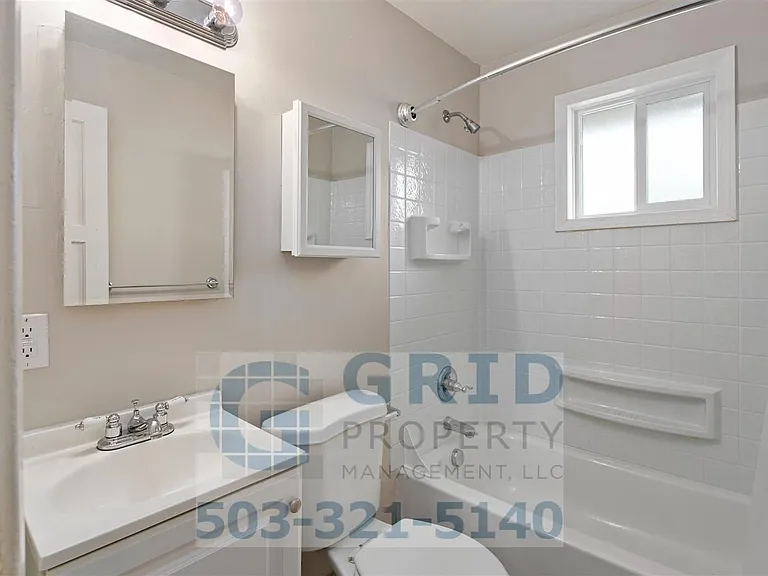 1108 Grand Blvd — Photo 10