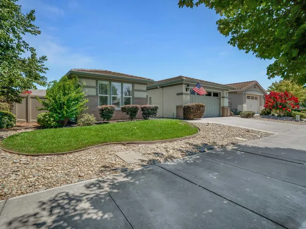 2472 Shadow Berry Dr, Manteca, CA 95336