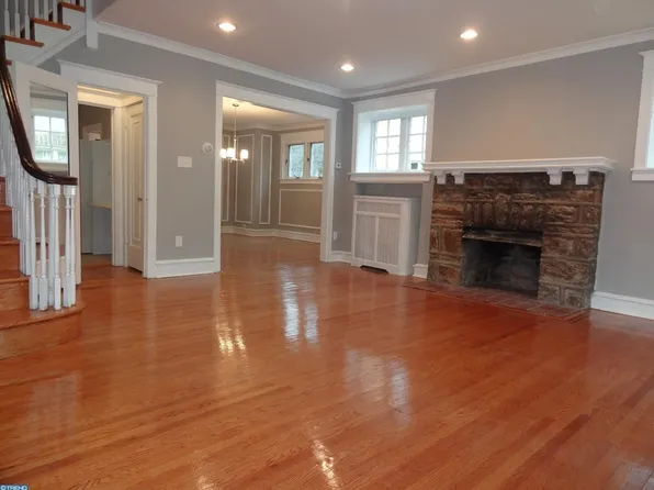 543 W Ellet St, Philadelphia, PA 19119