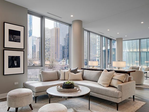 3rd image of 403 N Wabash Ave Unit 6A