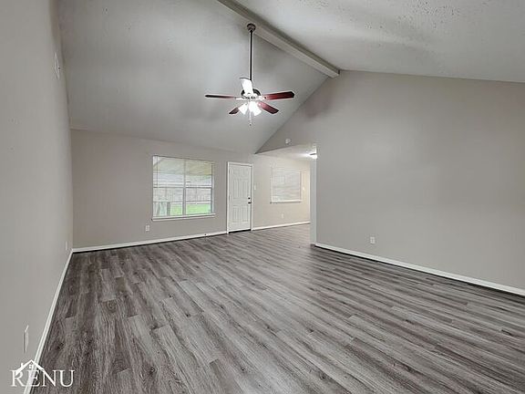 5th image of 1613 Sleepy Hollow Dr