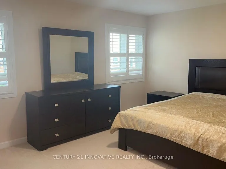 188 Barkley Cres — Photo 4