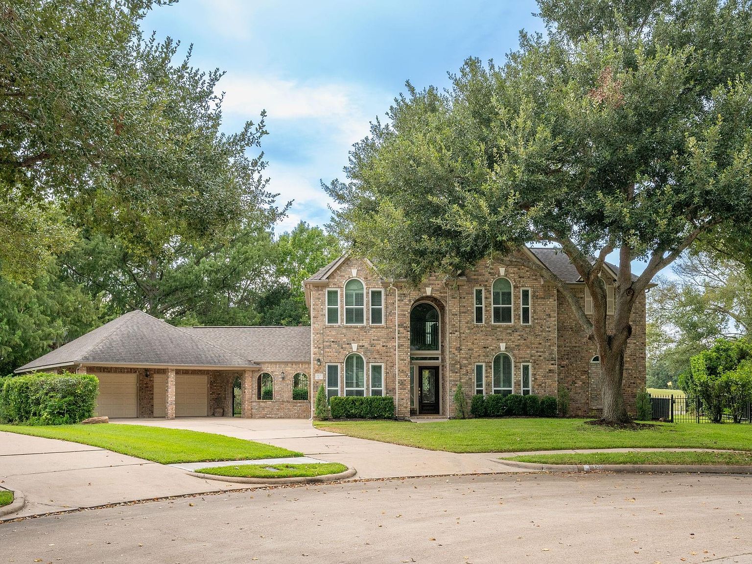 2137 S Pecan Trail Dr — Pecan Grove Plantation Country Club