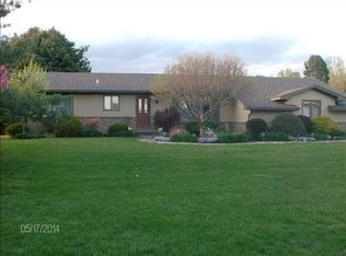 202 W Erie Rd, Temperance, MI 48182