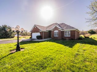 60 Rolling Field Ct, Scottsville, KY 42164