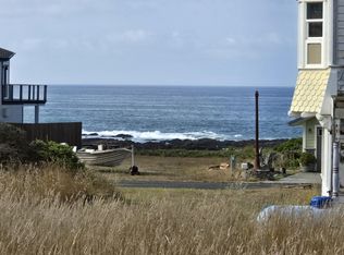 50 Steelhead Ct, Whitethorn, CA 95589