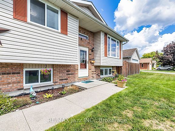4th image of 24 Glenn Dr