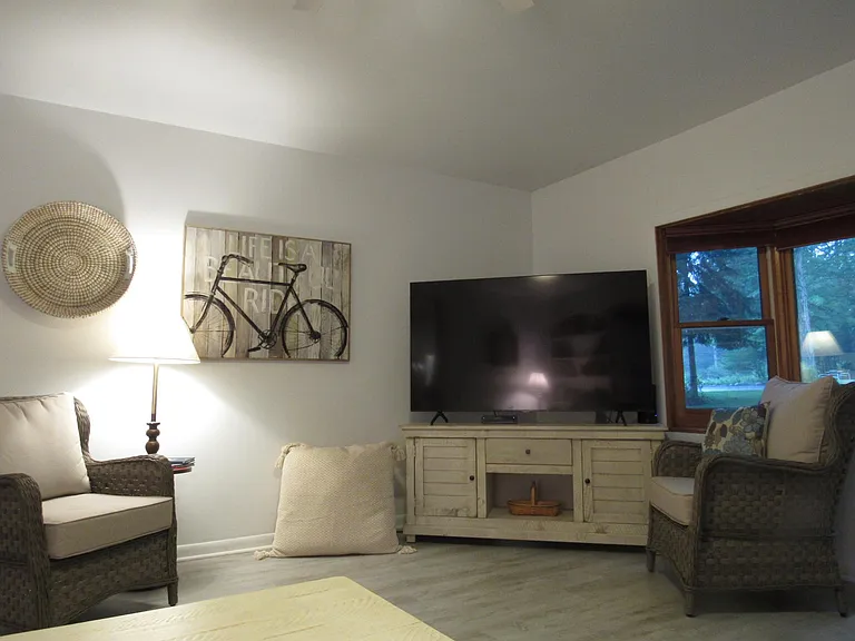 1137 Dorwood Dr — Photo 5
