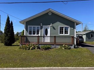 19 2nd Ave, Grand Falls Windsor, NL A2B1B1
