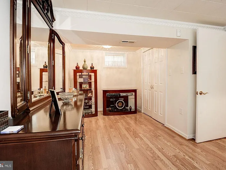 2902 Pine Spring Rd — Photo 16