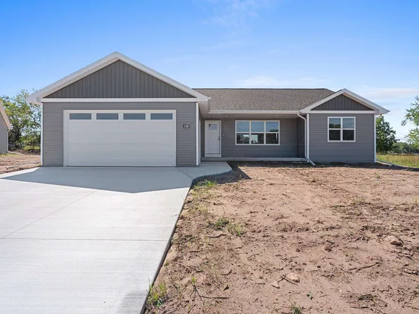530 Riverview Dr, Berlin, WI 54923