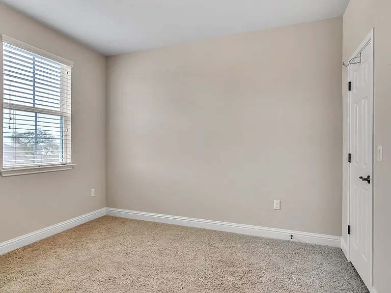 7100 Trissino Dr — Photo 8
