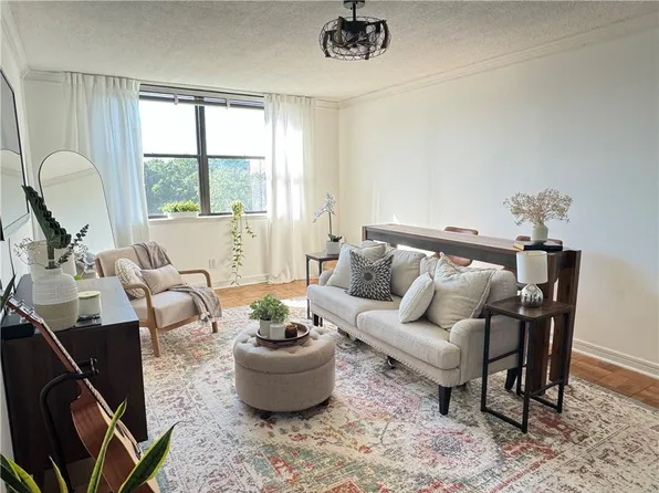 2965 Pharr Court South NW #Nw-818-818, Atlanta, GA 30305