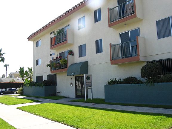 2nd image of 3671 Veteran Ave #9