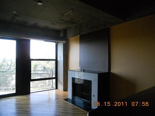 3rd image of 1001 W 15th St Unit 323