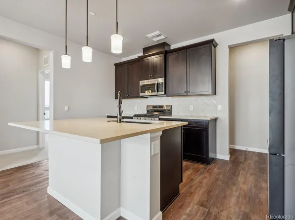 6153 N Ceylon Street #10-207, Denver, CO 80249
