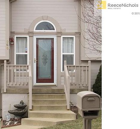 2nd image of 965 NW Dogwood Dr