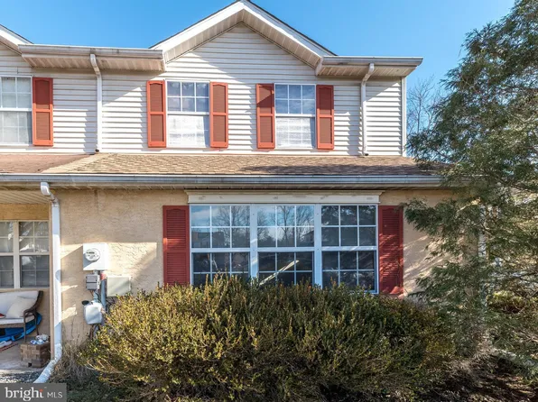 19 Mimosa Ct, Quakertown, PA 18951