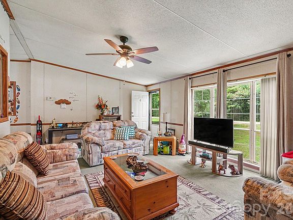 4th image of 4665 Blade Run Rd