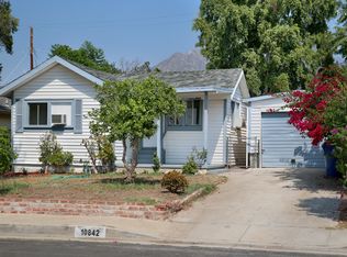 10842 Scoville Ave, Sunland, CA 91040
