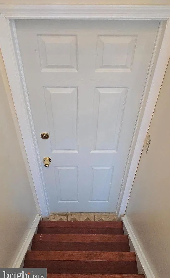 2 bed, 1.0 bath, 924 sqft, $1,780 — Photo 3