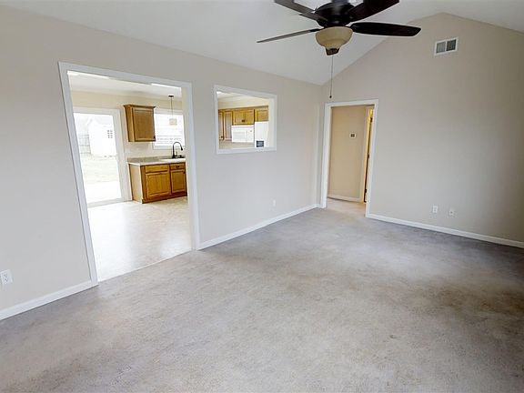 5th image of 122 Daneswood Ct