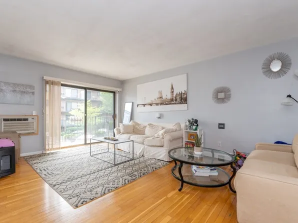 5 Linda Ln APT 2, Dorchester, MA 02125