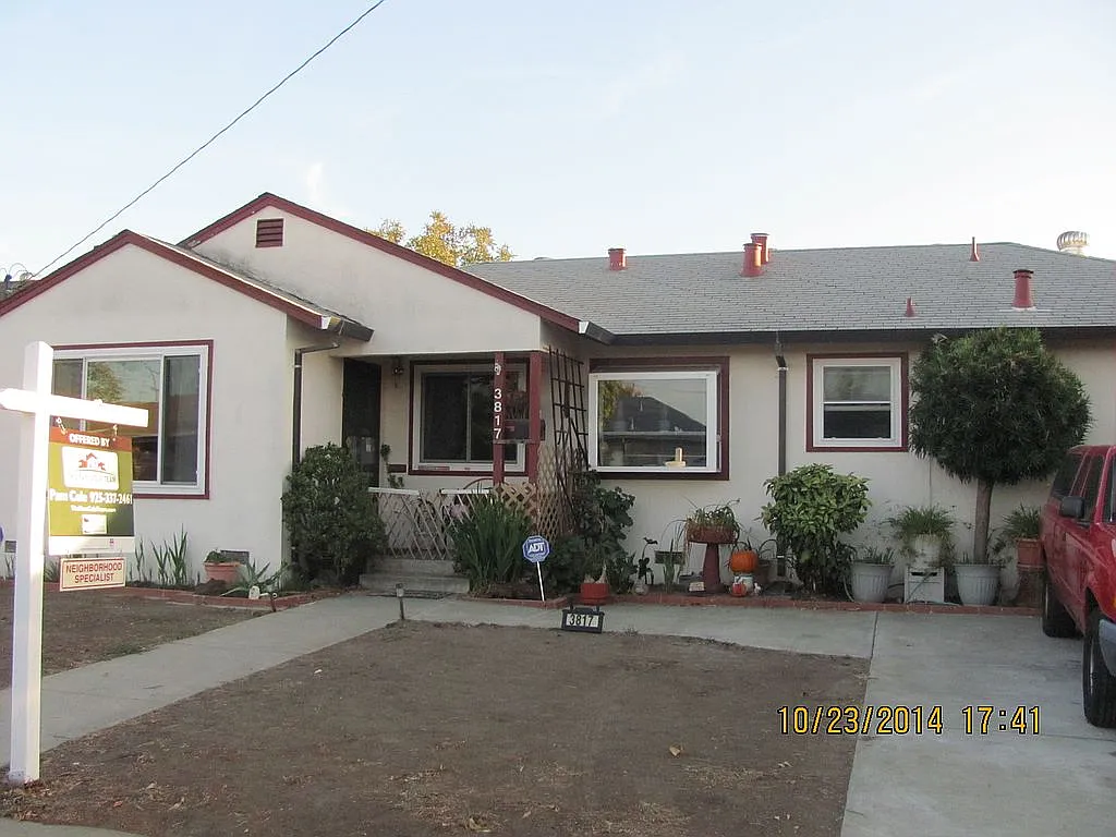 3817 Stanford Way photo 1