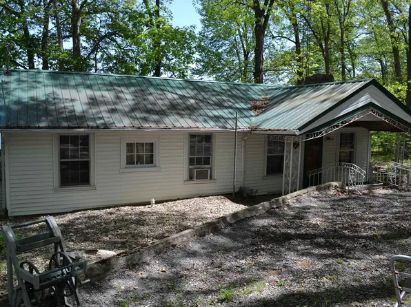 5235 N Crab Apple Loop, Monticello, IN 47960