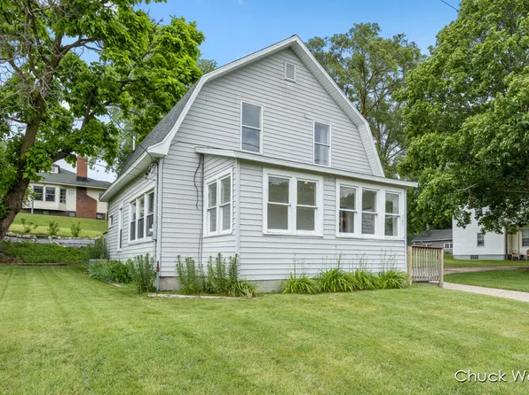 347 Clay St, Sparta, MI 49345