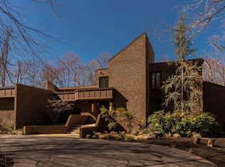 11000 Tara Rd, Rockville, MD 20854