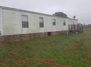 565 Sand Clay Rd, Chesnee, SC 29323