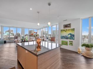 989 Nelson St #2106, Vancouver, BC