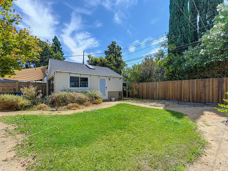 1250 Perkins Way — Photo 35