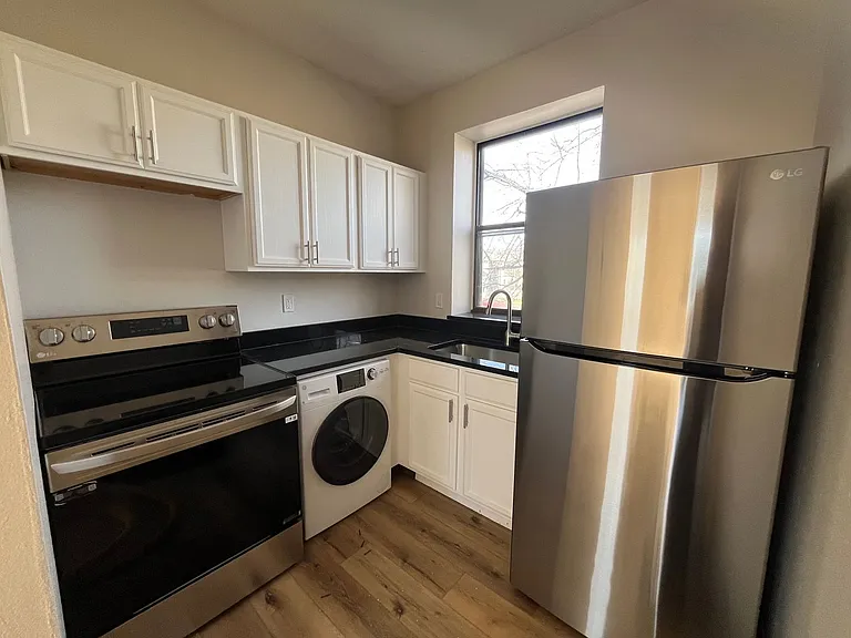 6309-13 Cabanne Ave — Photo 2