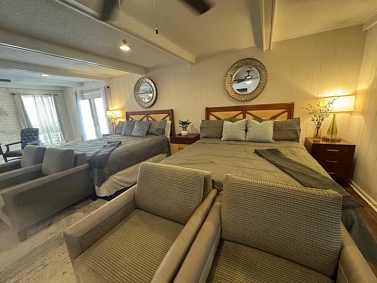 2200 Montego Dr — Photo 23