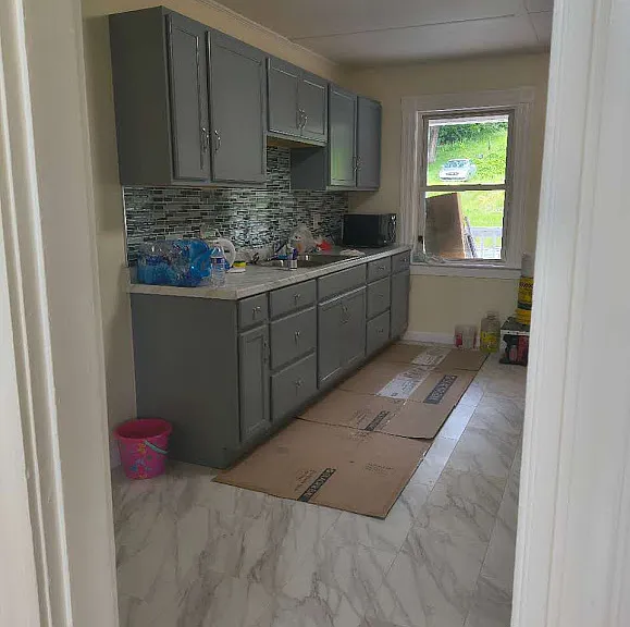 83 High St — Photo 1