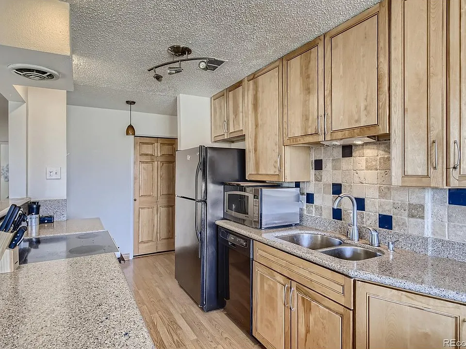2141 Baseline Rd #12