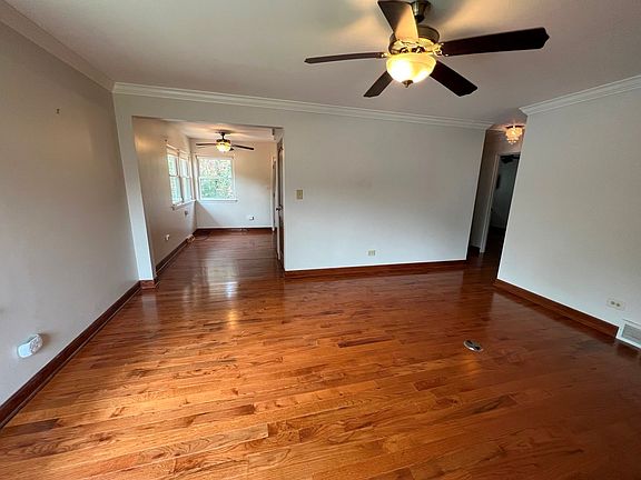3rd image of 827 E South Broadway Ave #B