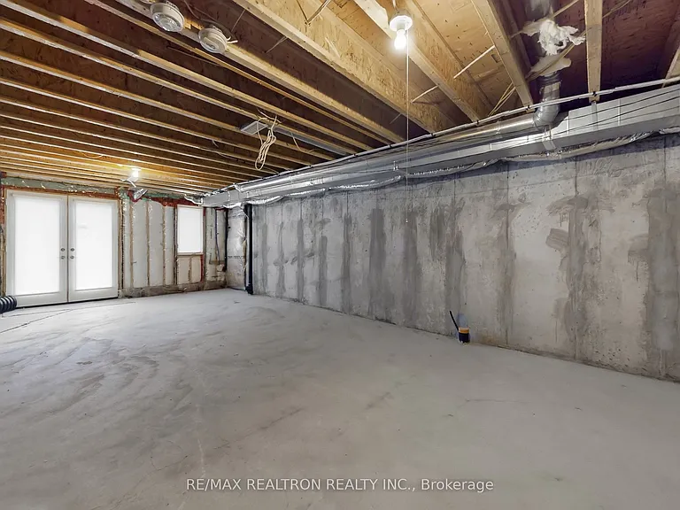 7 Zenyatta Ln — Photo 42